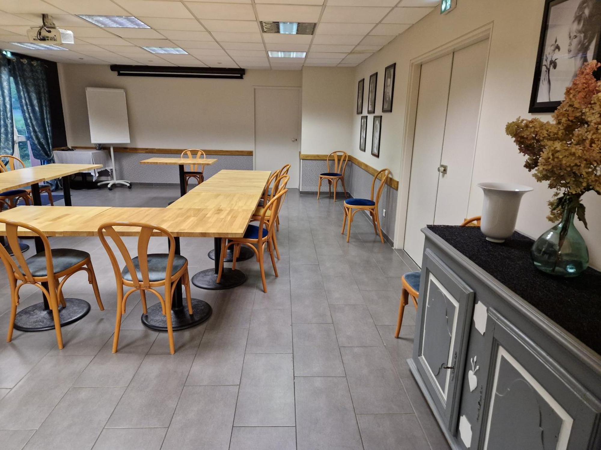 Kyriad Direct Limoges Nord Esterno foto